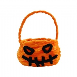 Pipe cCeaner DIY Spooky Halloween Treat Basket Set
